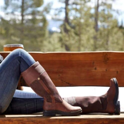 Ariat Womens Windermere II H20 Country Boots Dark Brown 9 Ariat Womens Windermere II H20 Country Boots Dark Brown -Equestrian Sports Store Ariat20Womens20Windermere20II20H2020Country20Boots20Dark20Brown20111.700x700